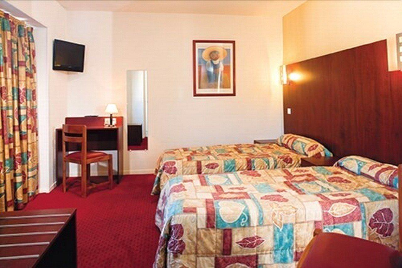 Hotel De Lisieux Lourdes Bagian luar foto
