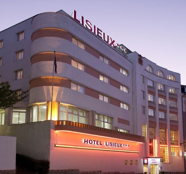 Hotel De Lisieux Lourdes Bagian luar foto
